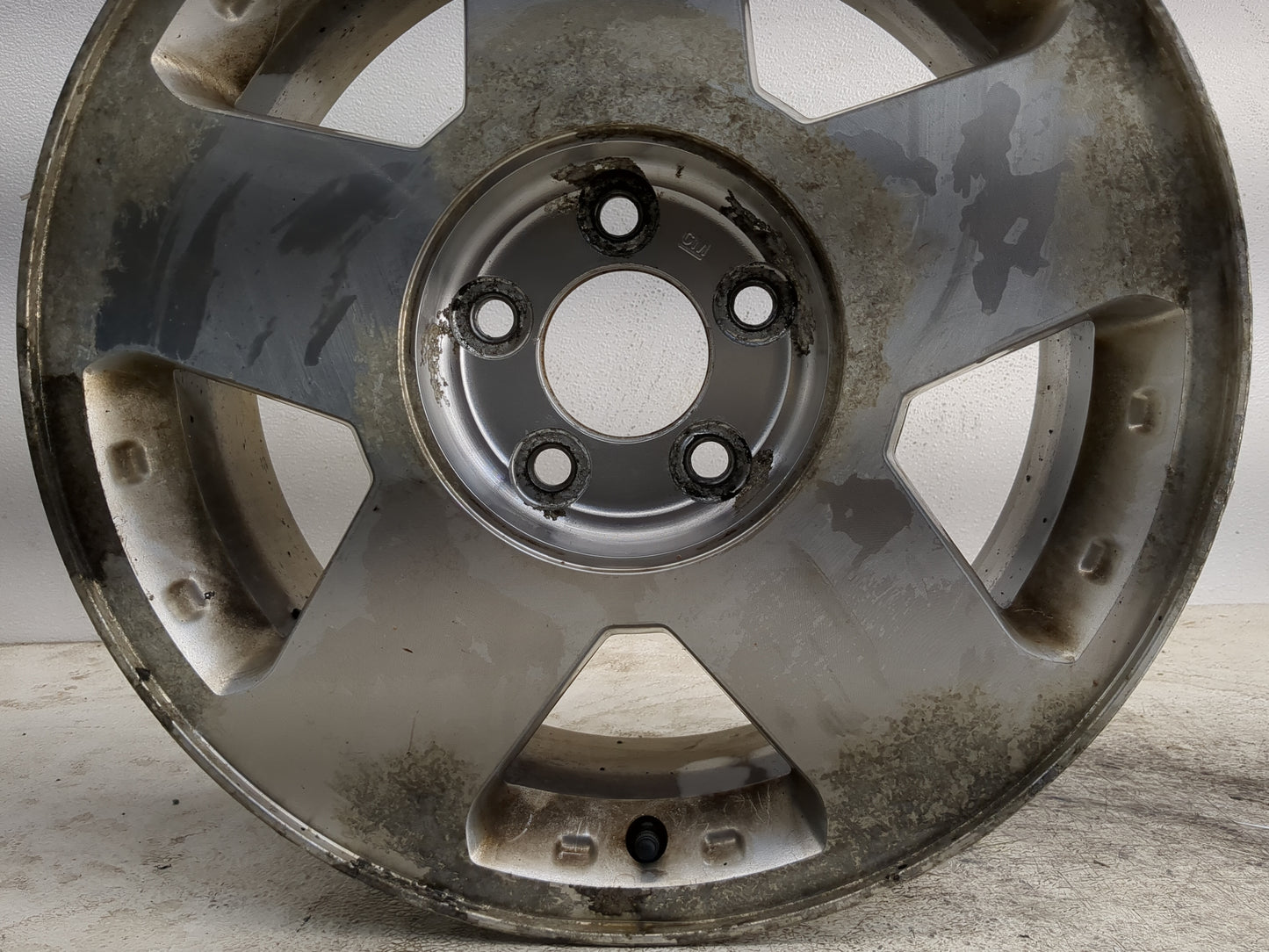 2004-2007 Saturn Vue Oem Wheel Rim - Oemusedautoparts1.com