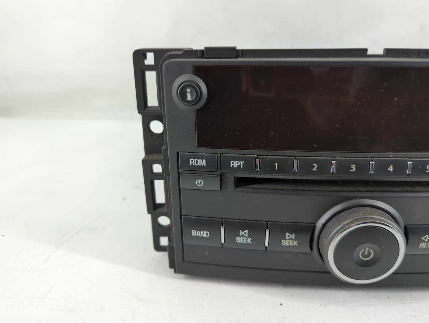 2006 Saturn Vue Radio AM FM Cd Player Receiver Replacement P/N:15814424 Fits Fits 2007 OEM Used Auto Parts - Oemusedautopart