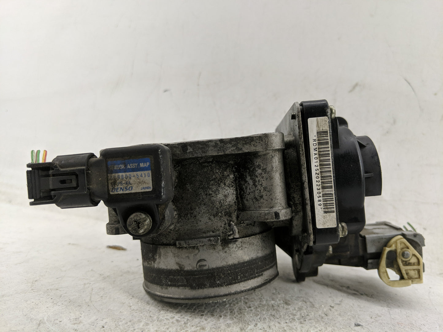 2004-2007 Saturn Vue Throttle Body P/N:079800-5410 Fits Fits 2004 2005 2006 2007 OEM Used Auto Parts - Oemusedautoparts1.com