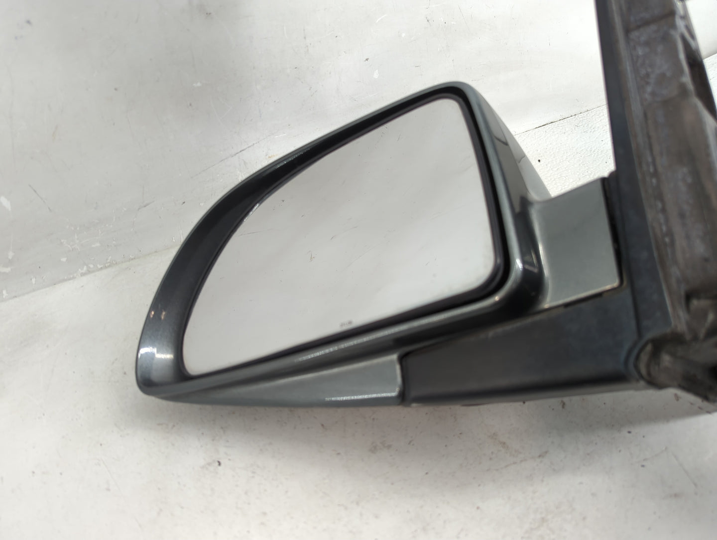 2002-2006 Saturn Vue Side Mirror Replacement Driver Left View Door Mirror P/N:9435715 Fits Fits 2002 2003 2004 2005 2006 OEM