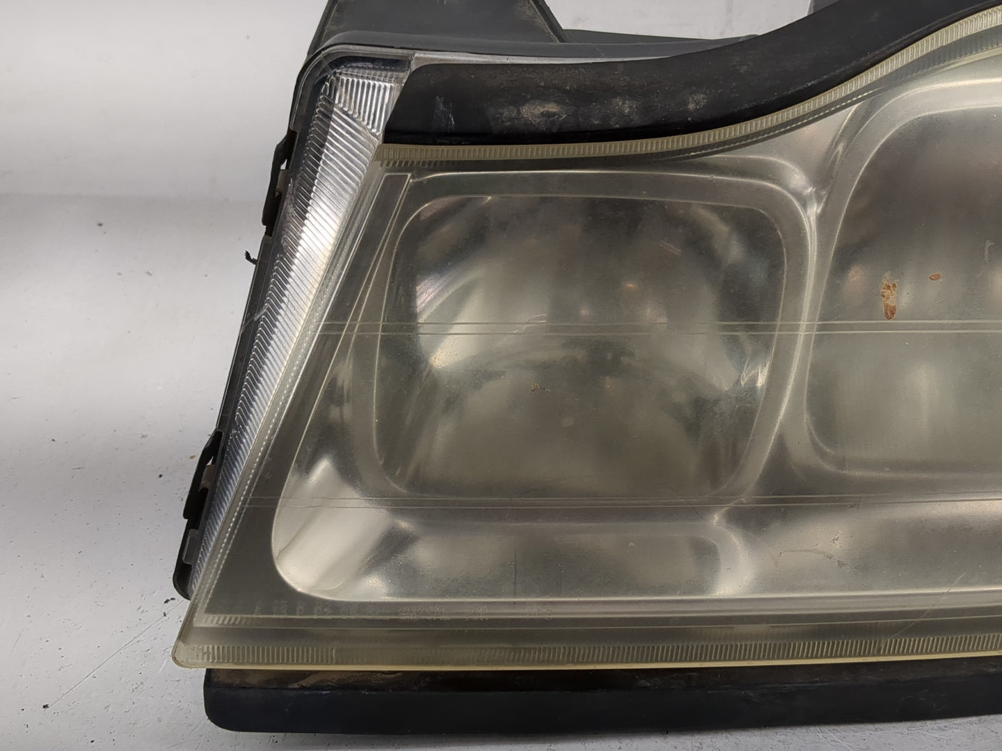 2006-2006 Saturn Vue Driver Left Oem Head Light Headlight Lamp - Oemusedautoparts1.com