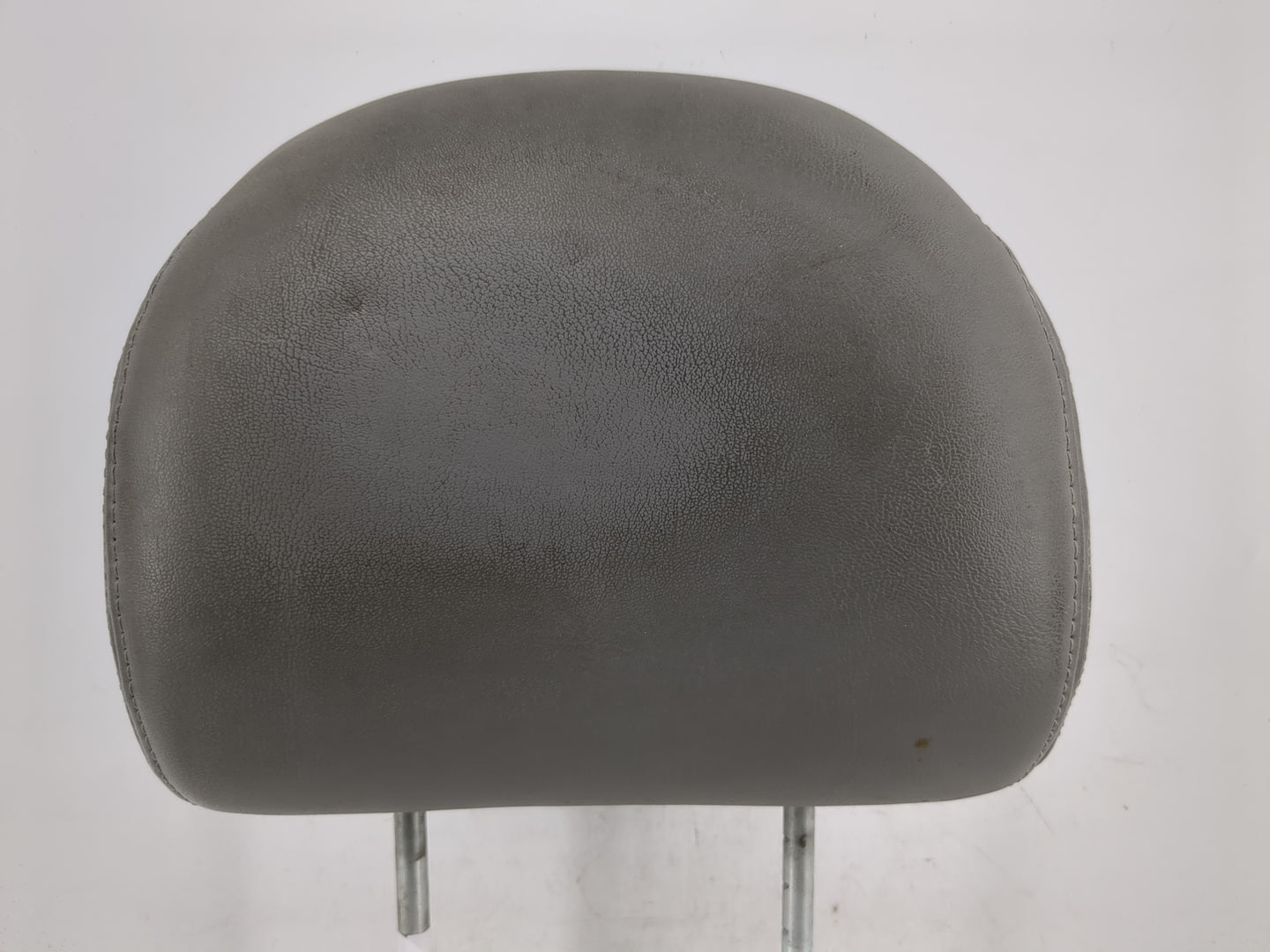 2002-2007 Saturn Vue Headrest Head Rest Rear Seat Fits Fits 2002 2003 2004 2005 2006 2007 OEM Used Auto Parts - Oemusedautop