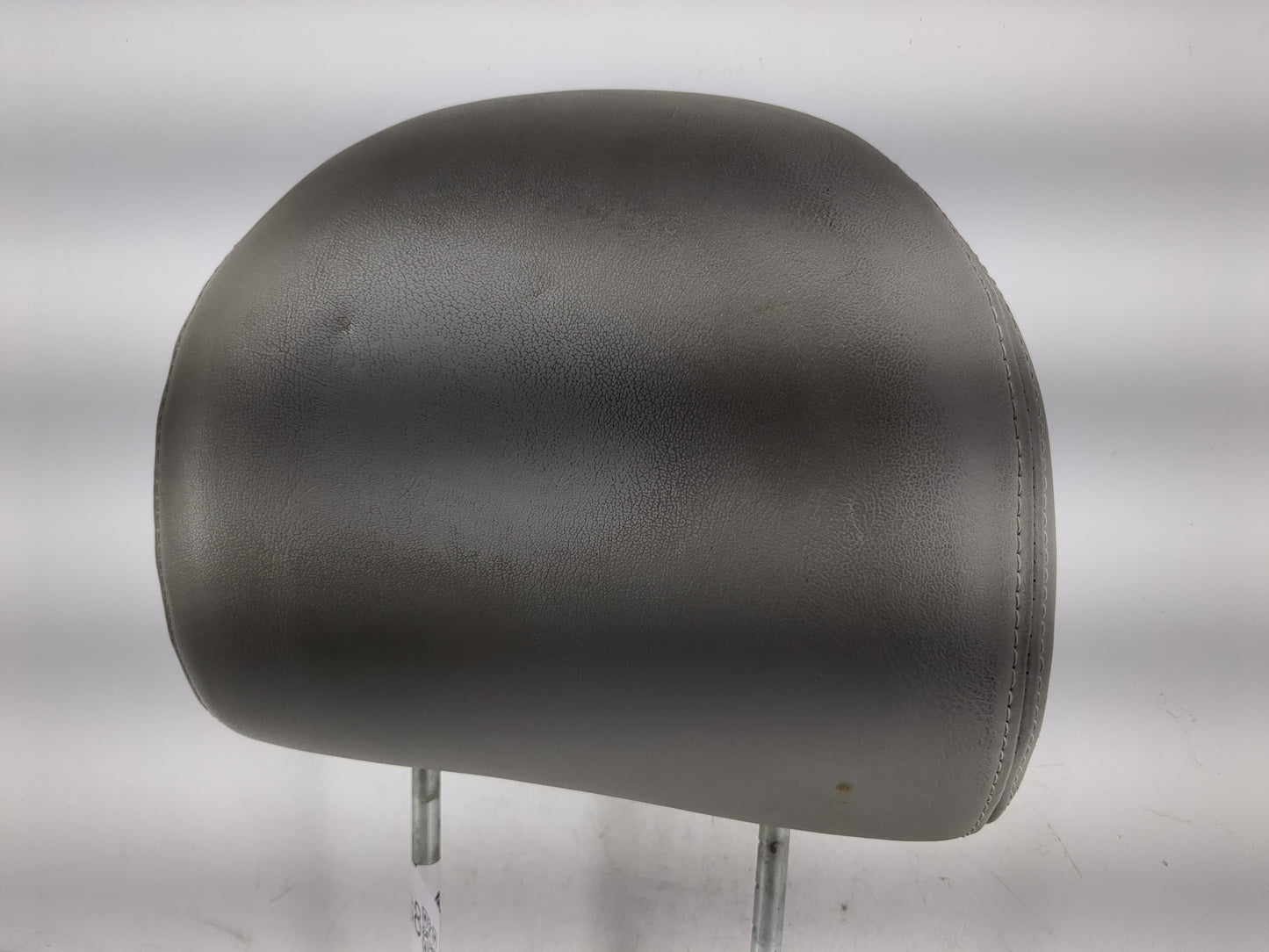 2002-2007 Saturn Vue Headrest Head Rest Rear Seat Fits Fits 2002 2003 2004 2005 2006 2007 OEM Used Auto Parts - Oemusedautop