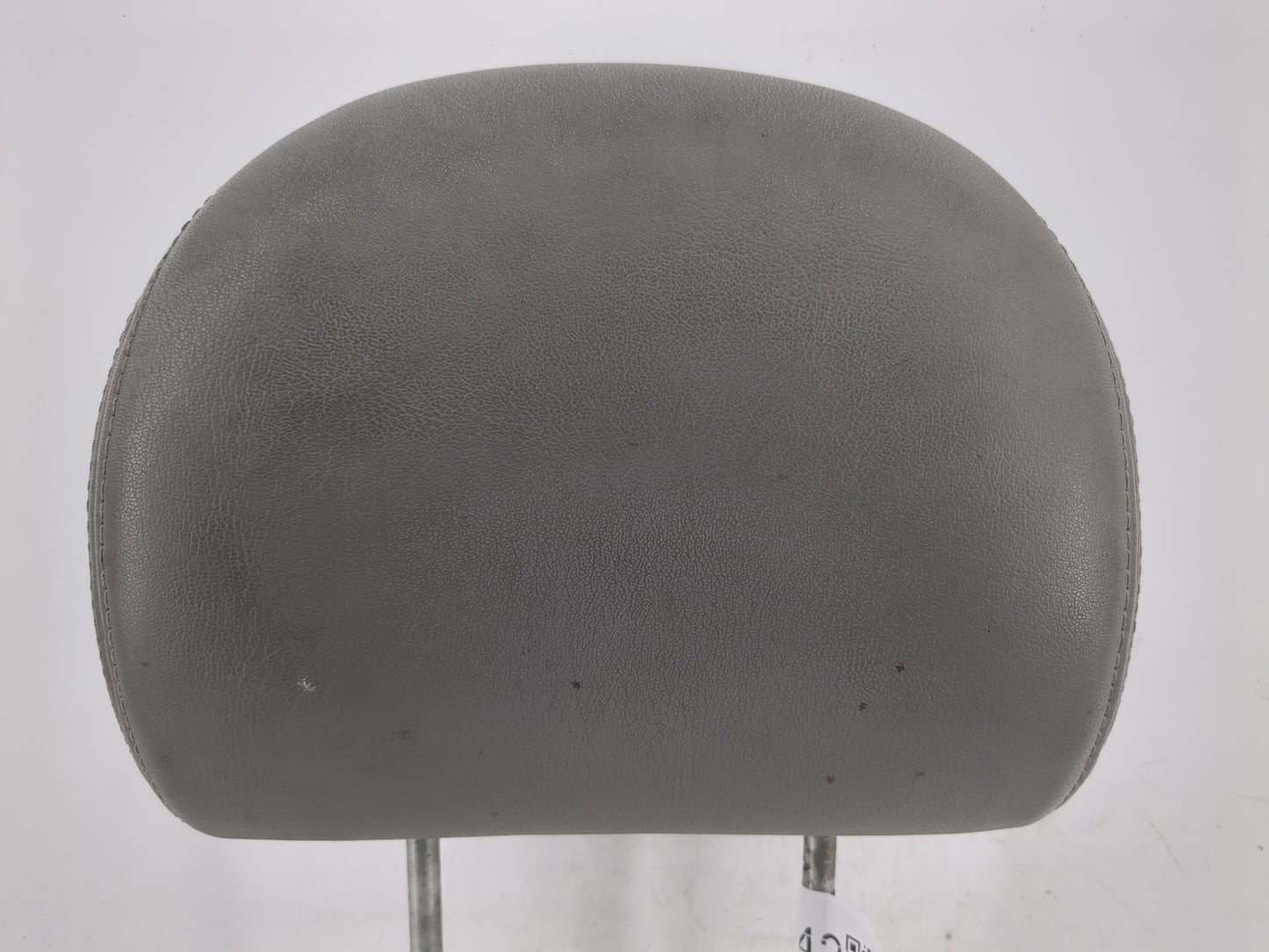 2003-2007 Saturn Vue Headrest Head Rest Rear Seat Fits Fits 2003 2004 2005 2006 2007 OEM Used Auto Parts - Oemusedautoparts1