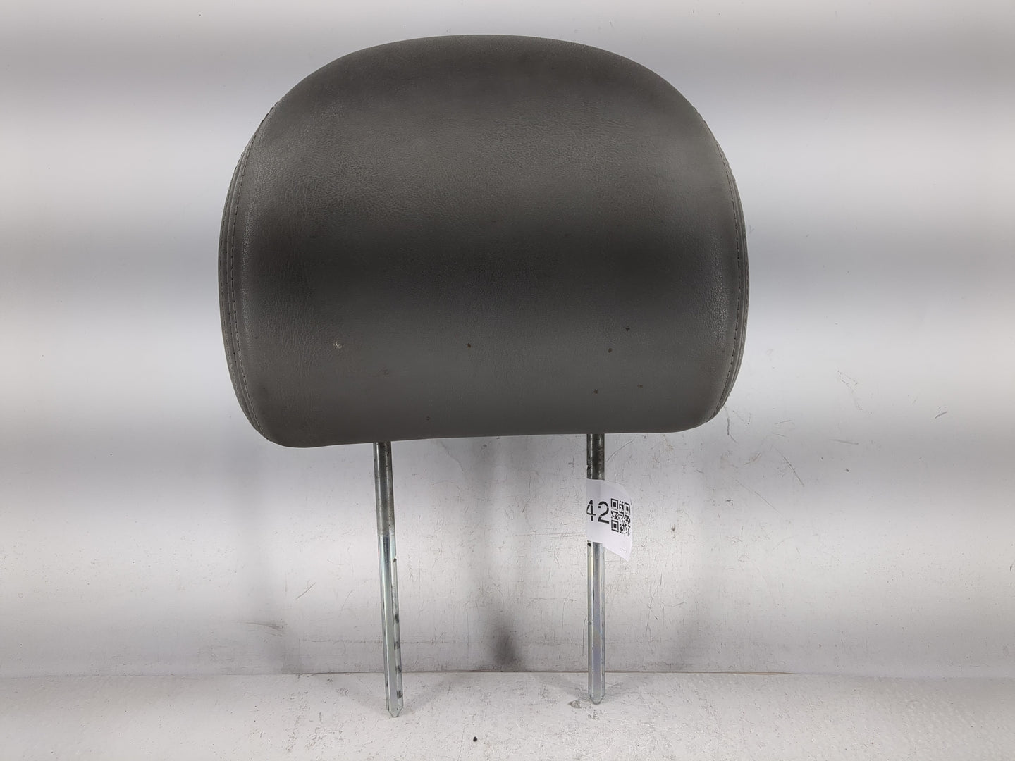 2003-2007 Saturn Vue Headrest Head Rest Rear Seat Fits Fits 2003 2004 2005 2006 2007 OEM Used Auto Parts - Oemusedautoparts1