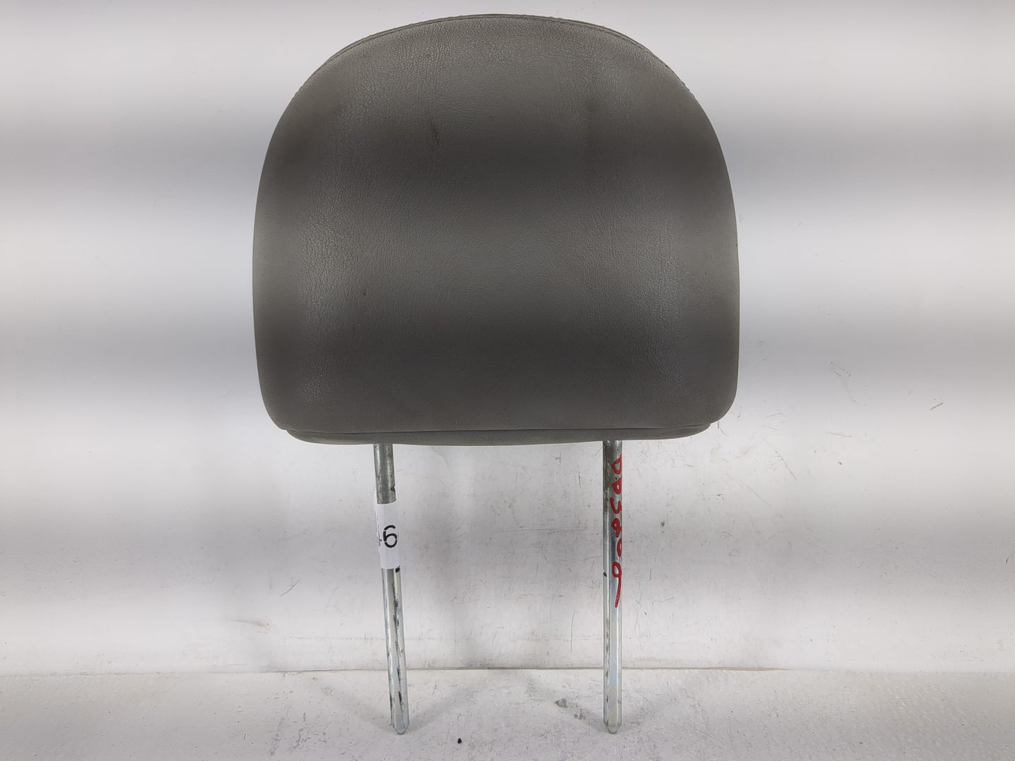 2003-2007 Saturn Vue Headrest Head Rest Rear Seat Fits Fits 2003 2004 2005 2006 2007 OEM Used Auto Parts - Oemusedautoparts1