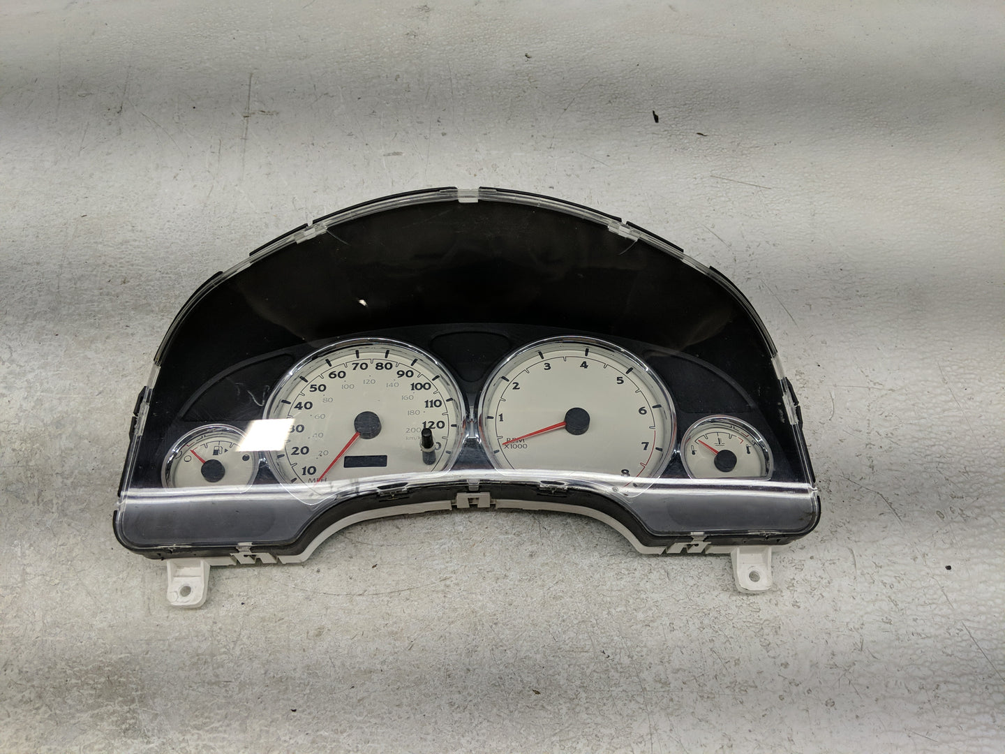 2006-2007 Saturn Vue Instrument Cluster Speedometer Gauges P/N:10369366 Fits Fits 2006 2007 OEM Used Auto Parts - Oemusedaut