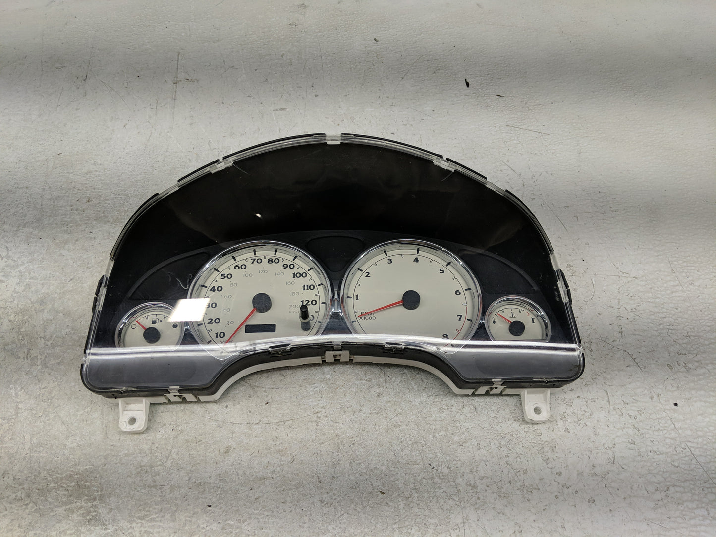 2006-2007 Saturn Vue Instrument Cluster Speedometer Gauges P/N:10369366 Fits Fits 2006 2007 OEM Used Auto Parts - Oemusedaut