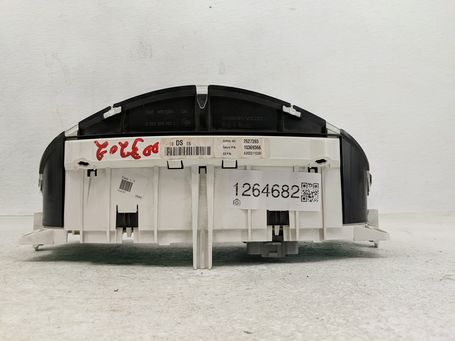 2006-2007 Saturn Vue Instrument Cluster Speedometer Gauges P/N:10369366 Fits Fits 2006 2007 OEM Used Auto Parts - Oemusedaut