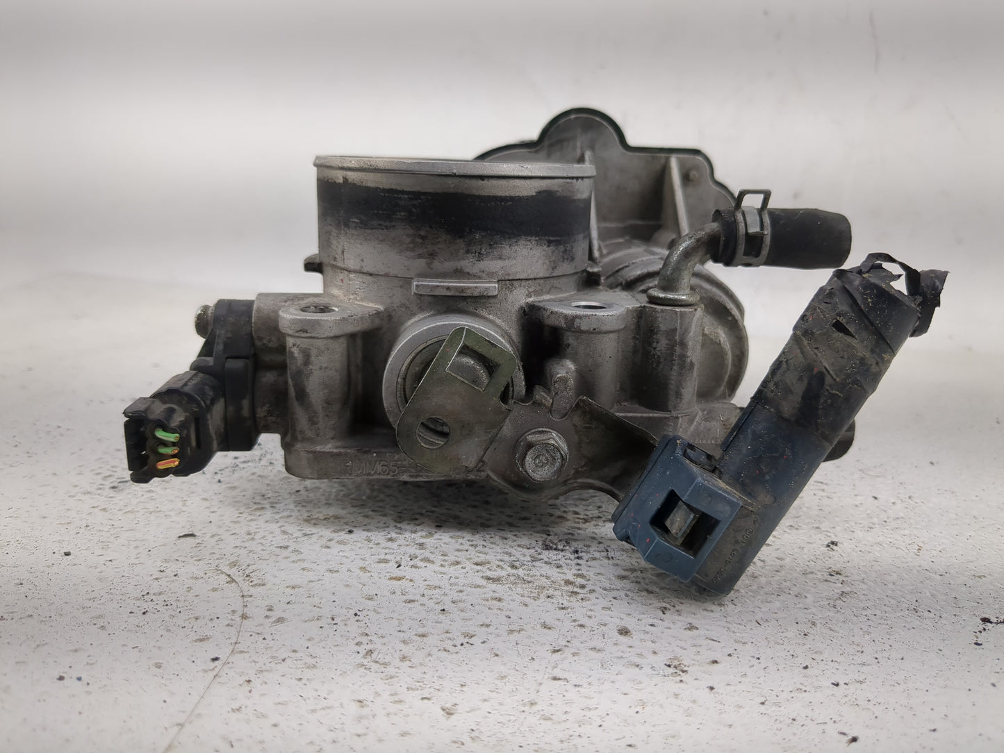 2002-2007 Saturn Vue Throttle Body P/N:079800-5410 Fits Fits 2002 2003 2004 2005 2006 2007 OEM Used Auto Parts - Oemusedauto