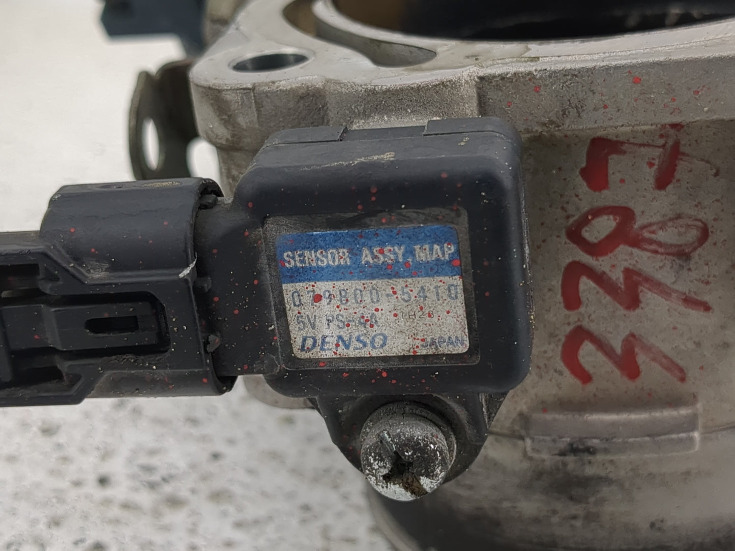 2002-2007 Saturn Vue Throttle Body P/N:079800-5410 Fits Fits 2002 2003 2004 2005 2006 2007 OEM Used Auto Parts - Oemusedauto