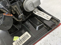 2004-2007 Saturn Vue Tail Light Assembly Passenger Right OEM P/N:2GCX-13407-AC Fits Fits 2004 2005 2006 2007 OEM Used Auto P