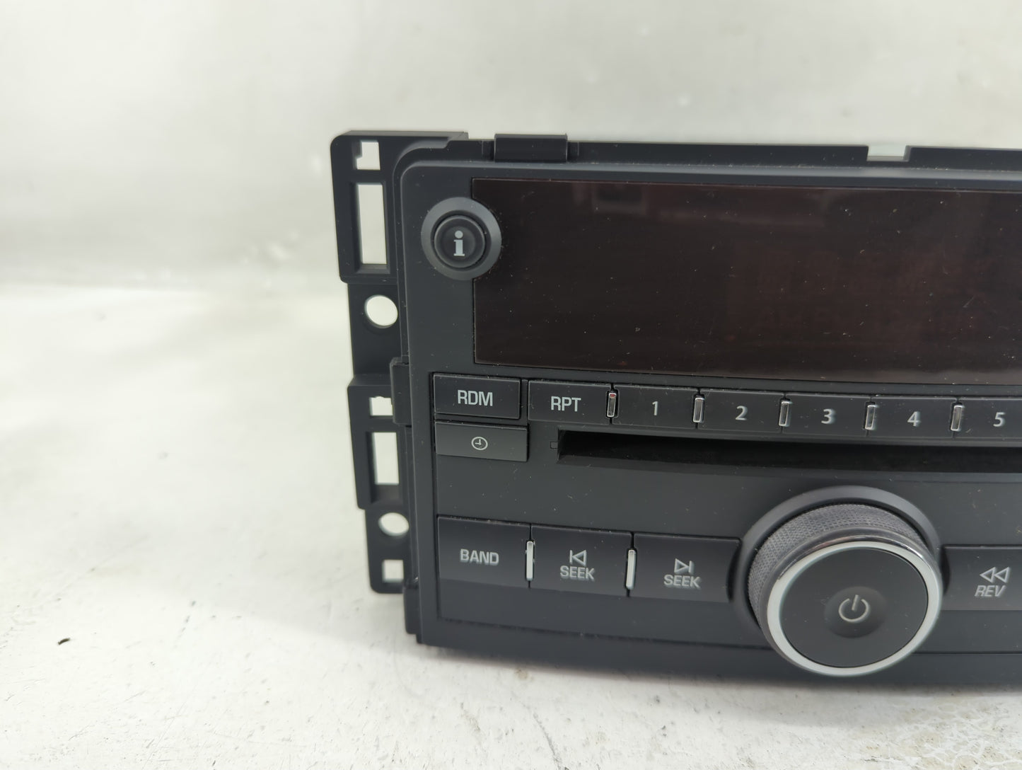 2006-2007 Saturn Vue Radio AM FM Cd Player Receiver Replacement P/N:15850680 Fits Fits 2006 2007 OEM Used Auto Parts - Oemus