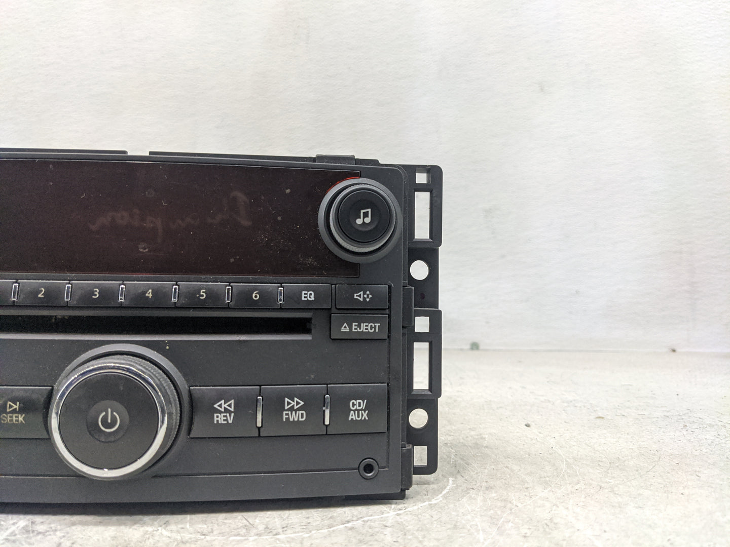 2006 Saturn Vue Radio AM FM Cd Player Receiver Replacement P/N:15814424 Fits Fits 2007 OEM Used Auto Parts - Oemusedautopart