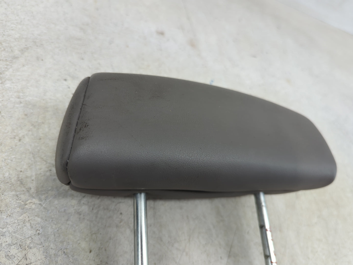 2006-2007 Saturn Vue Headrest Head Rest Front Driver Passenger Seat Grey - Oemusedautoparts1.com