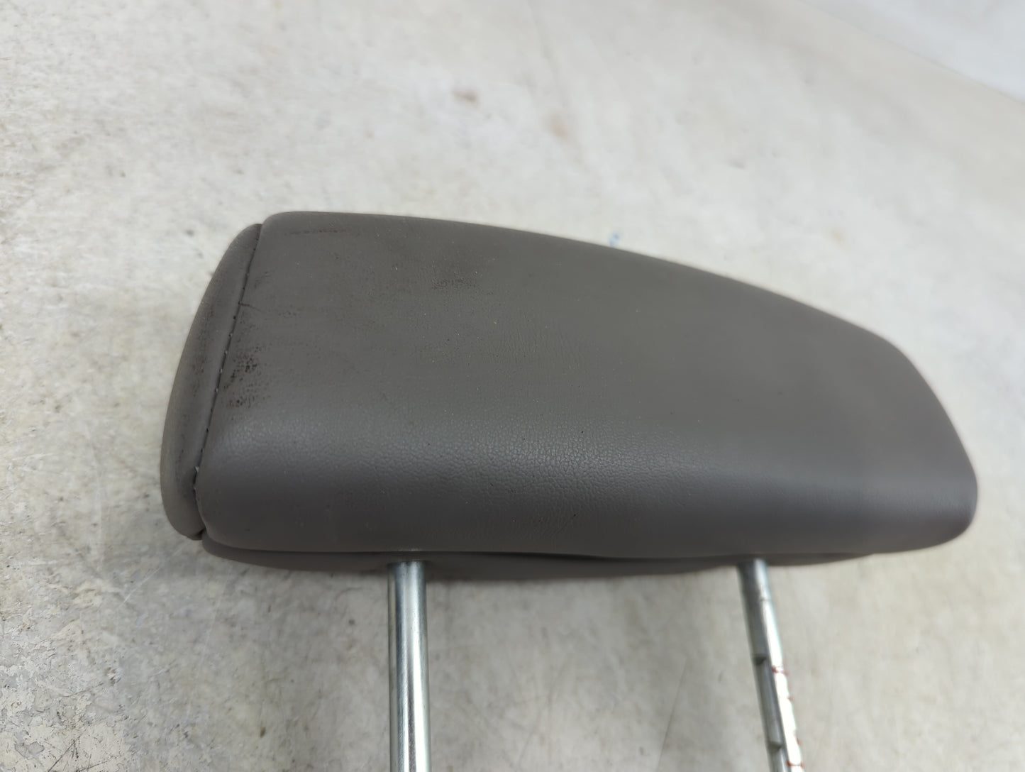 2006-2007 Saturn Vue Headrest Head Rest Front Driver Passenger Seat Grey - Oemusedautoparts1.com
