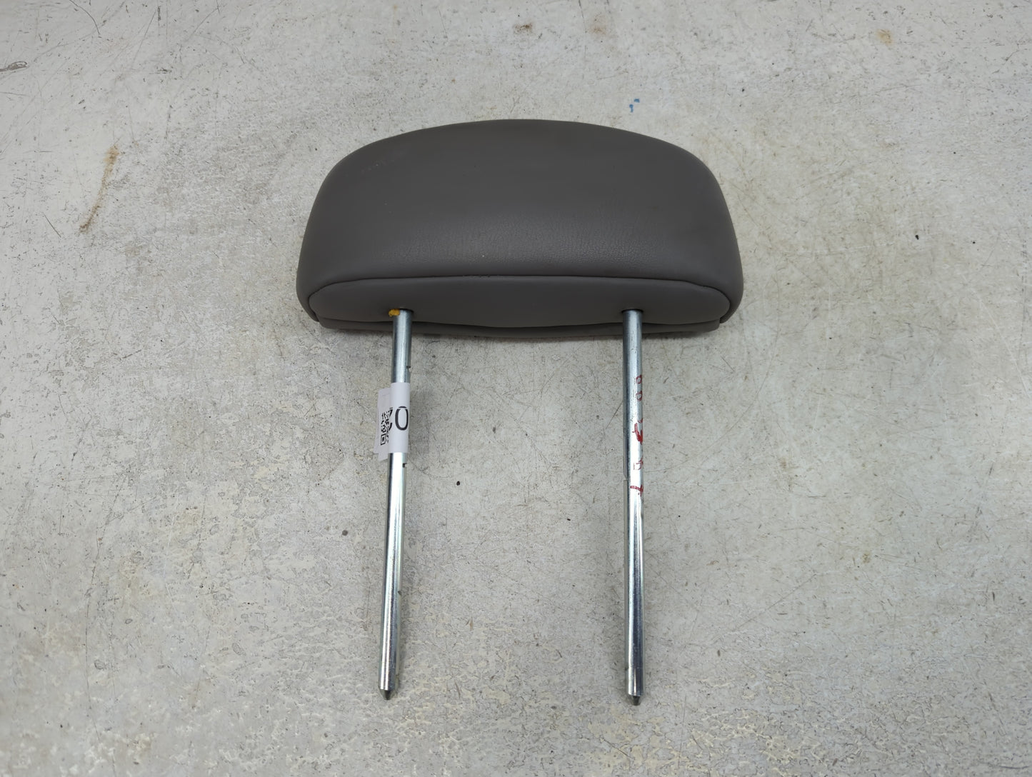2003-2007 Saturn Vue Headrest Head Rest Rear Center Seat Fits Fits 2003 2004 2005 2006 2007 OEM Used Auto Parts - Oemusedaut