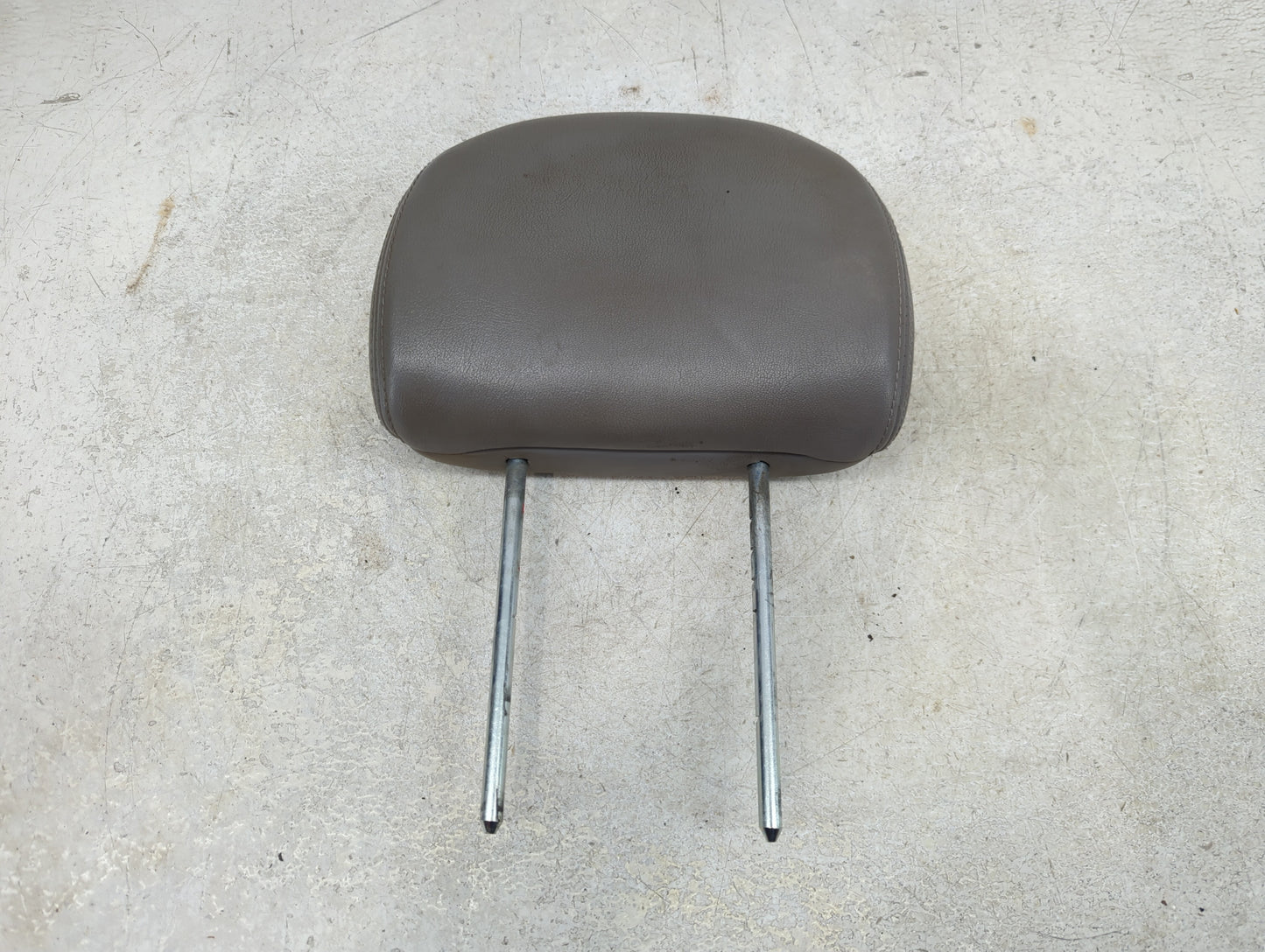 2003-2007 Saturn Vue Headrest Head Rest Rear Seat Fits Fits 2003 2004 2005 2006 2007 OEM Used Auto Parts - Oemusedautoparts1