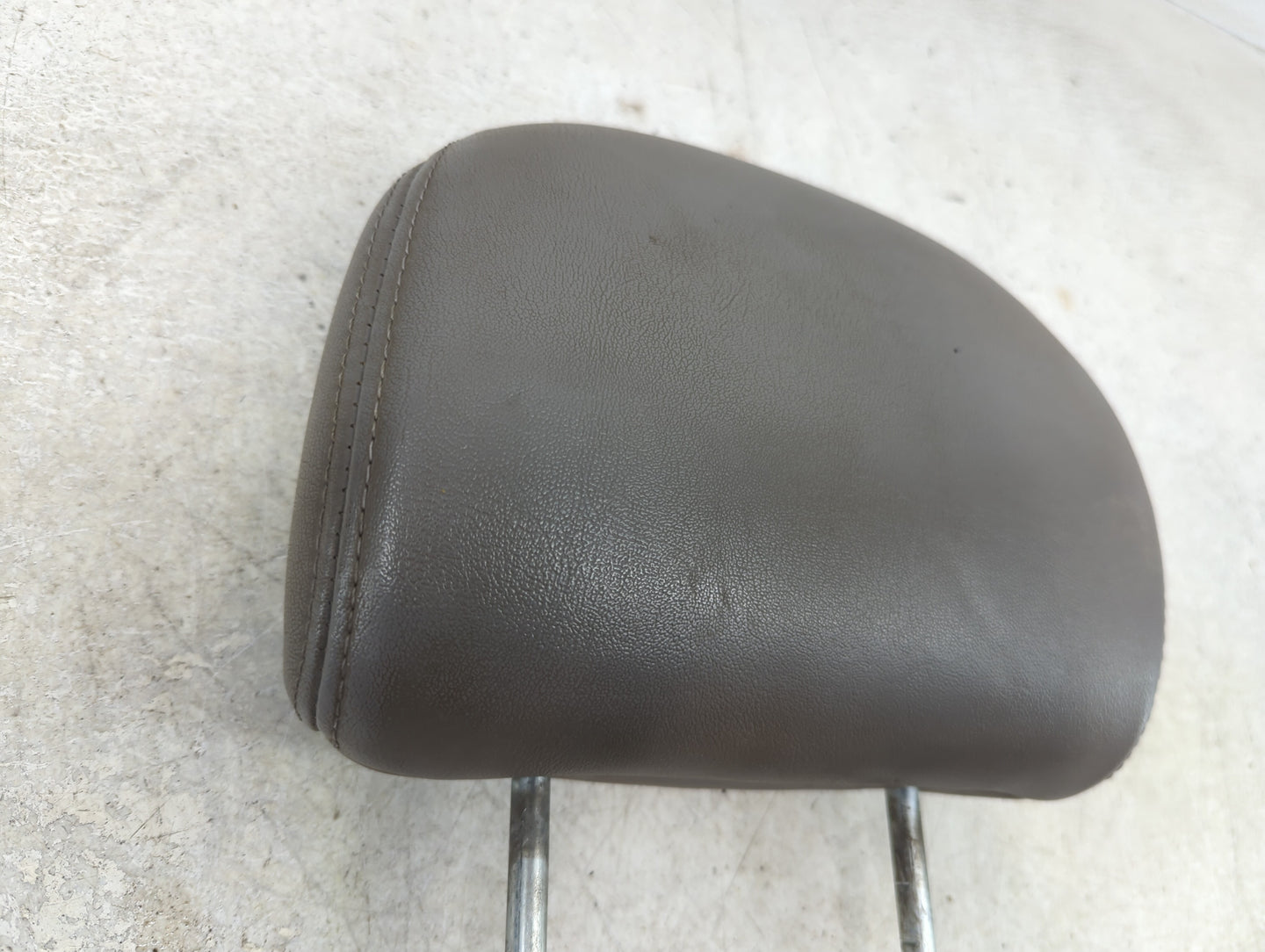 2003-2007 Saturn Vue Headrest Head Rest Rear Seat Fits Fits 2003 2004 2005 2006 2007 OEM Used Auto Parts - Oemusedautoparts1