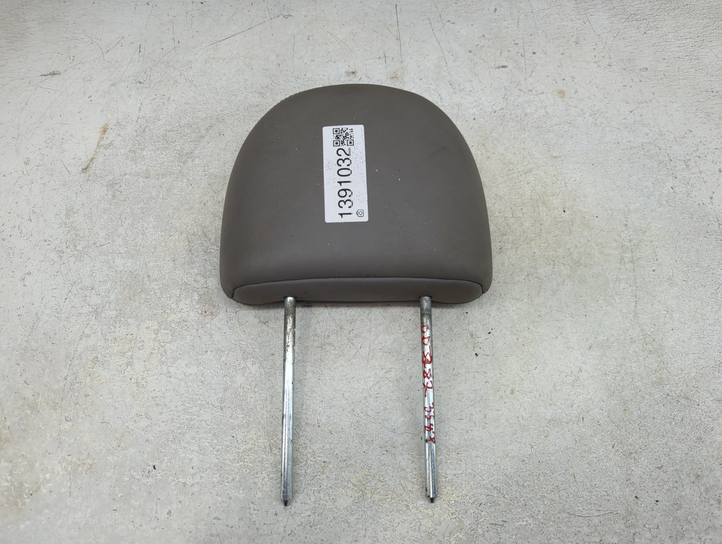 2003-2007 Saturn Vue Headrest Head Rest Rear Seat Fits Fits 2003 2004 2005 2006 2007 OEM Used Auto Parts - Oemusedautoparts1