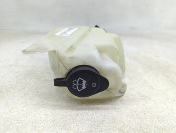 2002-2007 Saturn Vue Windshield Washer Fluid Reservoir Bottle Oem - Oemusedautoparts1.com