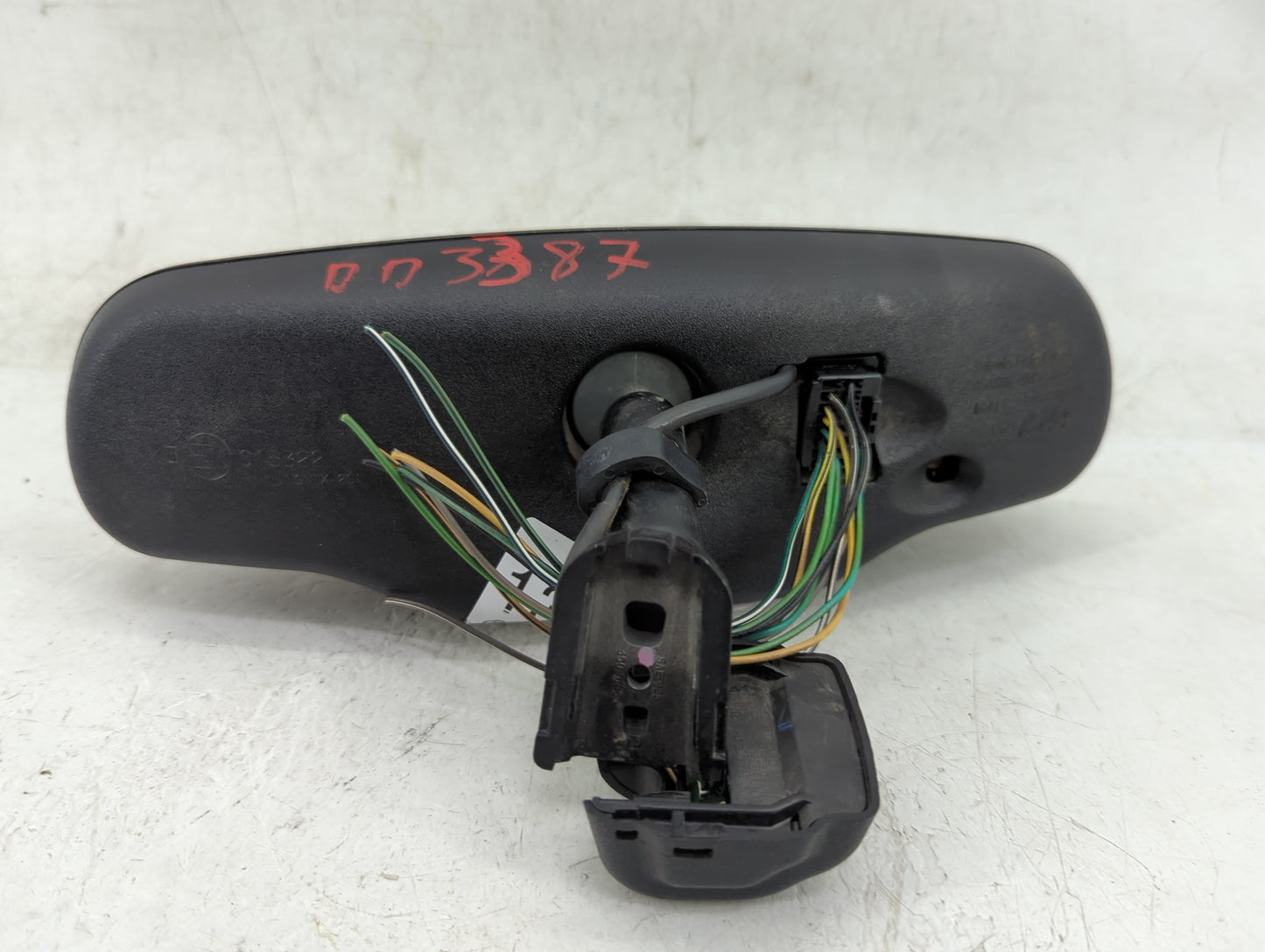 2006-2007 Saturn Vue Interior Rear View Mirror Replacement OEM P/N:15237544 Fits Fits 2001 2002 2003 2004 2005 2006 2007 200