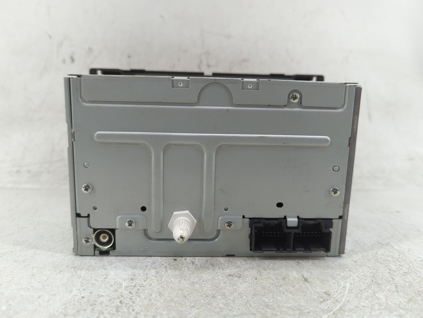 2006 Saturn Vue Radio AM FM Cd Player Receiver Replacement P/N:15790419 Fits OEM Used Auto Parts - Oemusedautoparts1.com