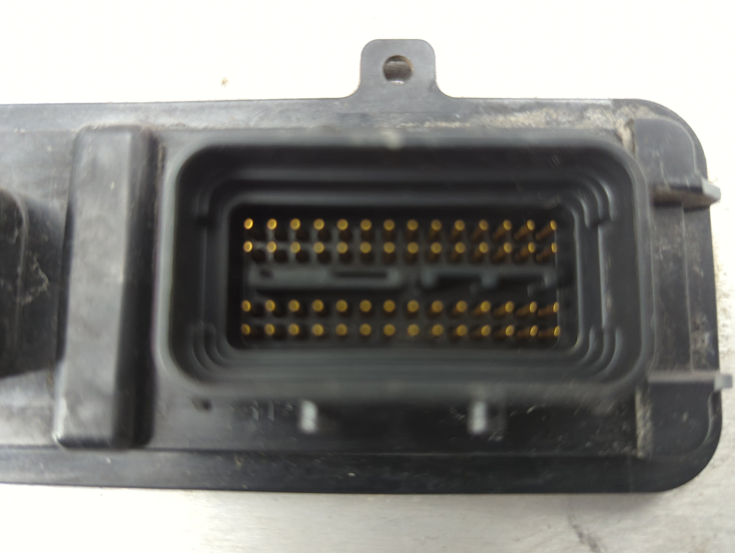 2004-2006 Saturn Vue PCM Engine Control Computer ECU ECM PCU OEM P/N:12596648 Fits Fits 2004 2005 2006 OEM Used Auto Parts -