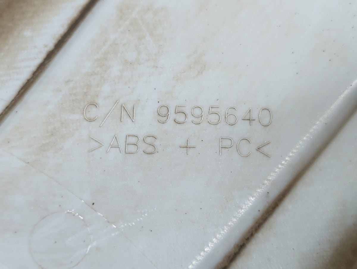 2006 Saturn Vue Center Cap Oem - Oemusedautoparts1.com