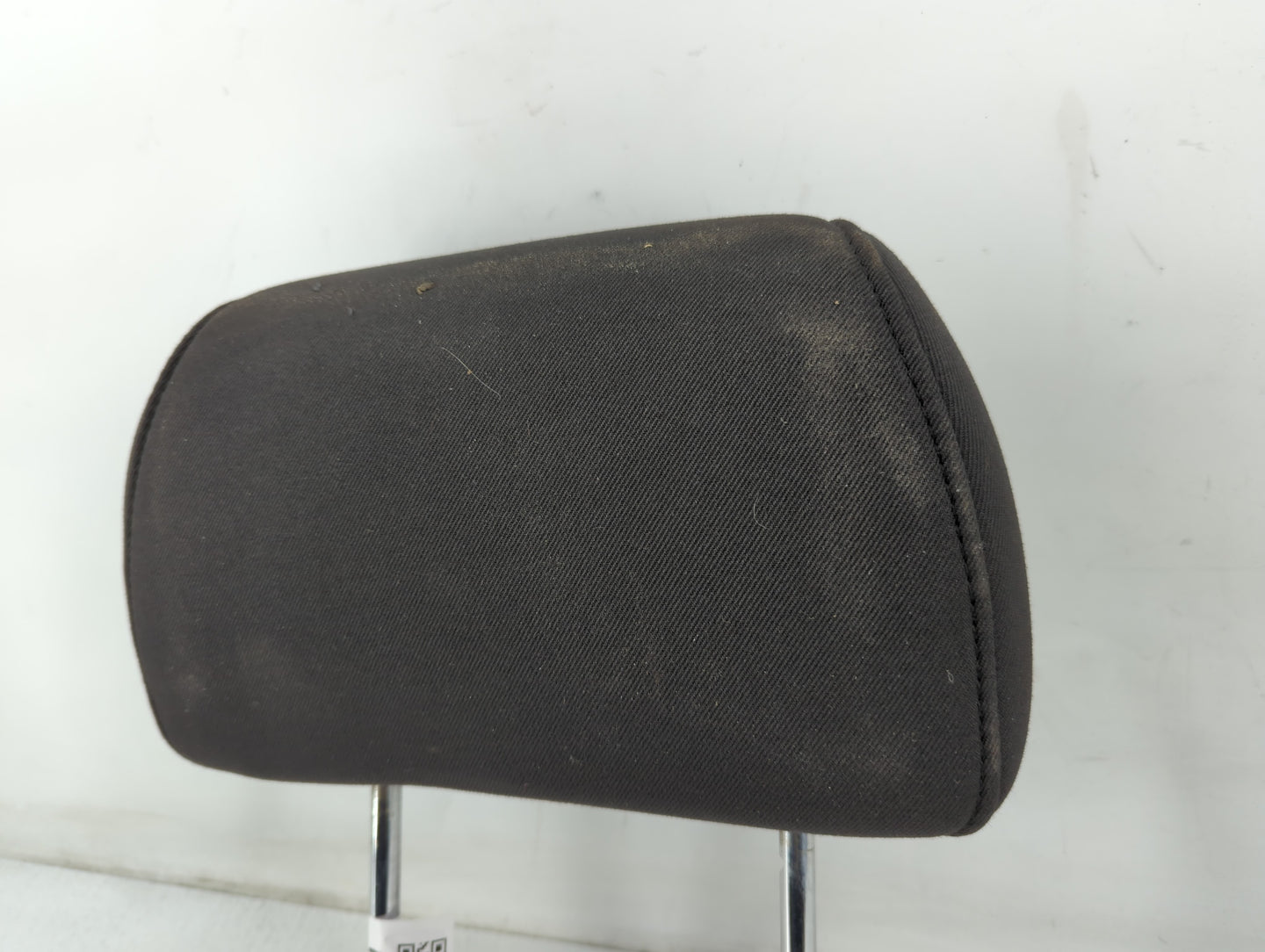 2002-2007 Saturn Vue Headrest Head Rest Rear Seat Fits Fits 2002 2003 2004 2005 2006 2007 OEM Used Auto Parts - Oemusedautop