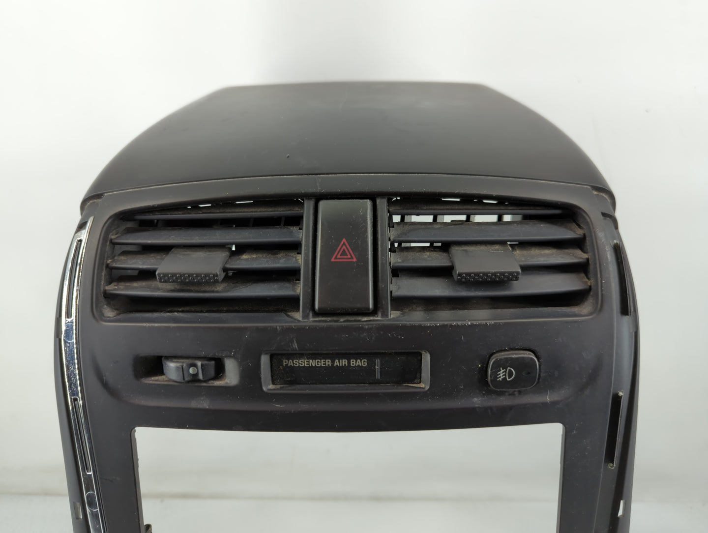 2006-2007 Saturn Vue Radio Control Panel - Oemusedautoparts1.com