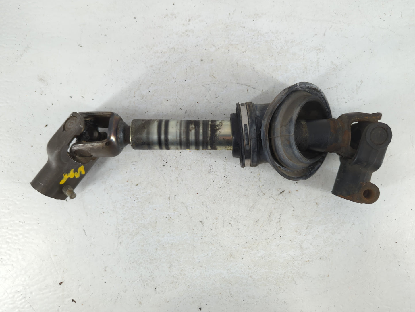 2006 Saturn Vue Engine Gearbox Motor Mount - Oemusedautoparts1.com