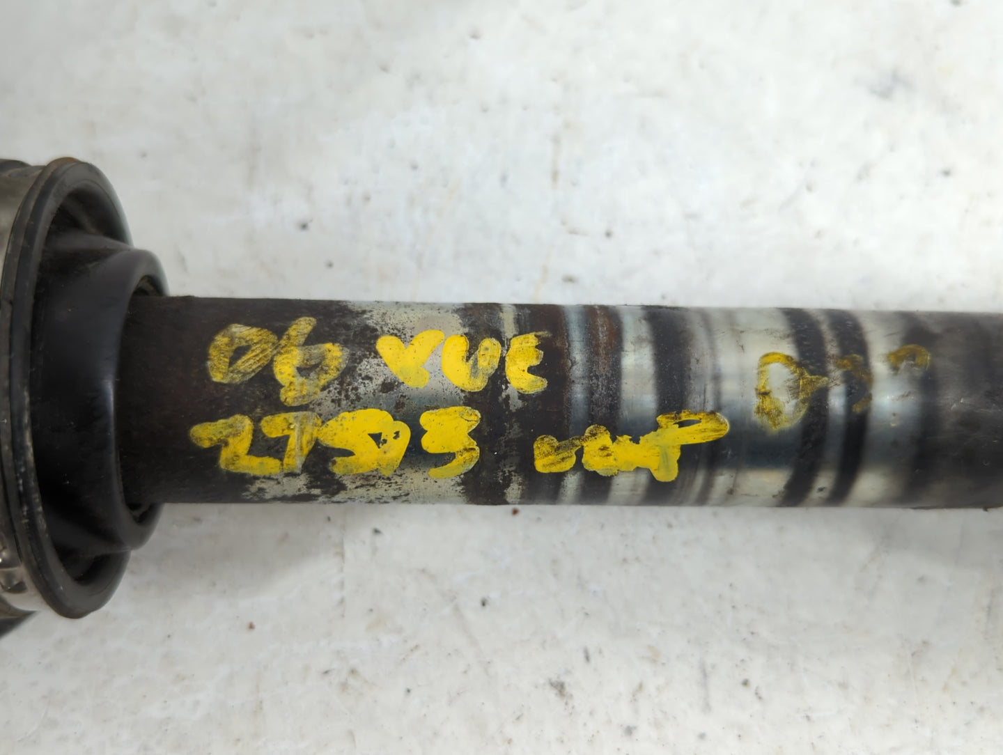 2006 Saturn Vue Engine Gearbox Motor Mount - Oemusedautoparts1.com