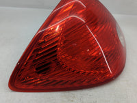 2004-2007 Saturn Vue Tail Light Assembly Driver Left OEM P/N:15242809 Fits Fits 2004 2005 2006 2007 OEM Used Auto Parts - Oe