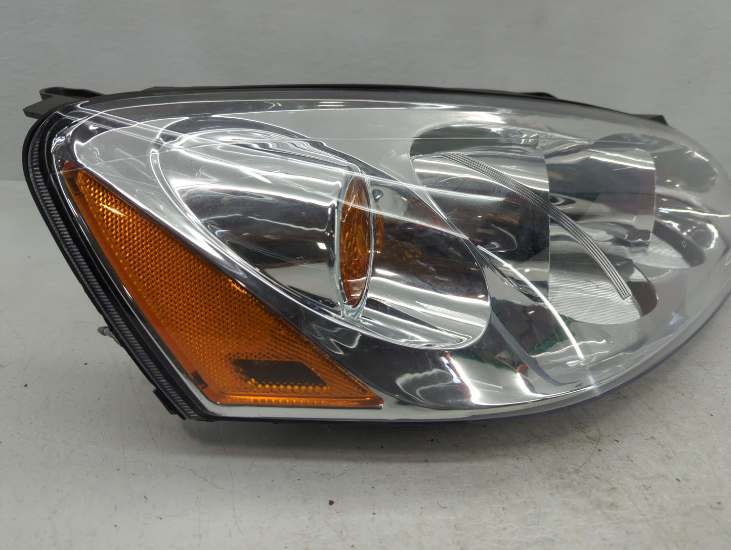 2006-2006 Saturn Vue Passenger Right Oem Head Light Headlight Lamp - Oemusedautoparts1.com