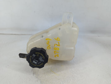 2002-2007 Saturn Vue Radiator Coolant Overflow Expansion Tank Bottle - Oemusedautoparts1.com