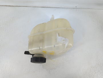 2002-2007 Saturn Vue Radiator Coolant Overflow Expansion Tank Bottle