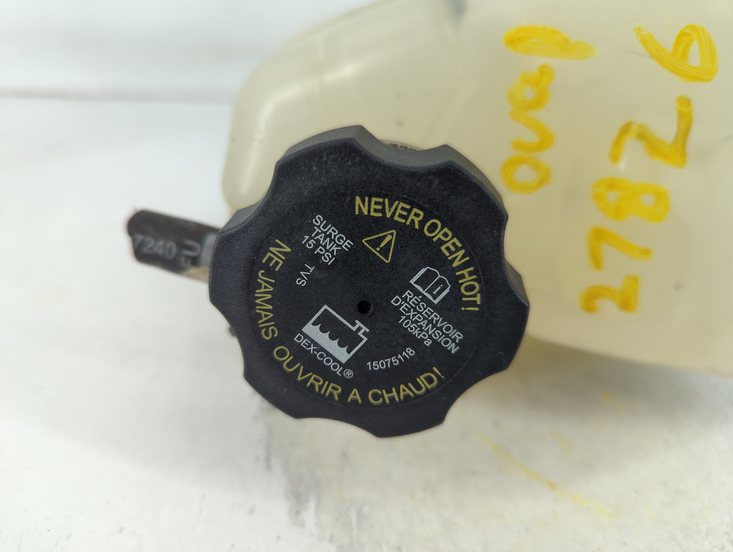 2002-2007 Saturn Vue Radiator Coolant Overflow Expansion Tank Bottle - Oemusedautoparts1.com