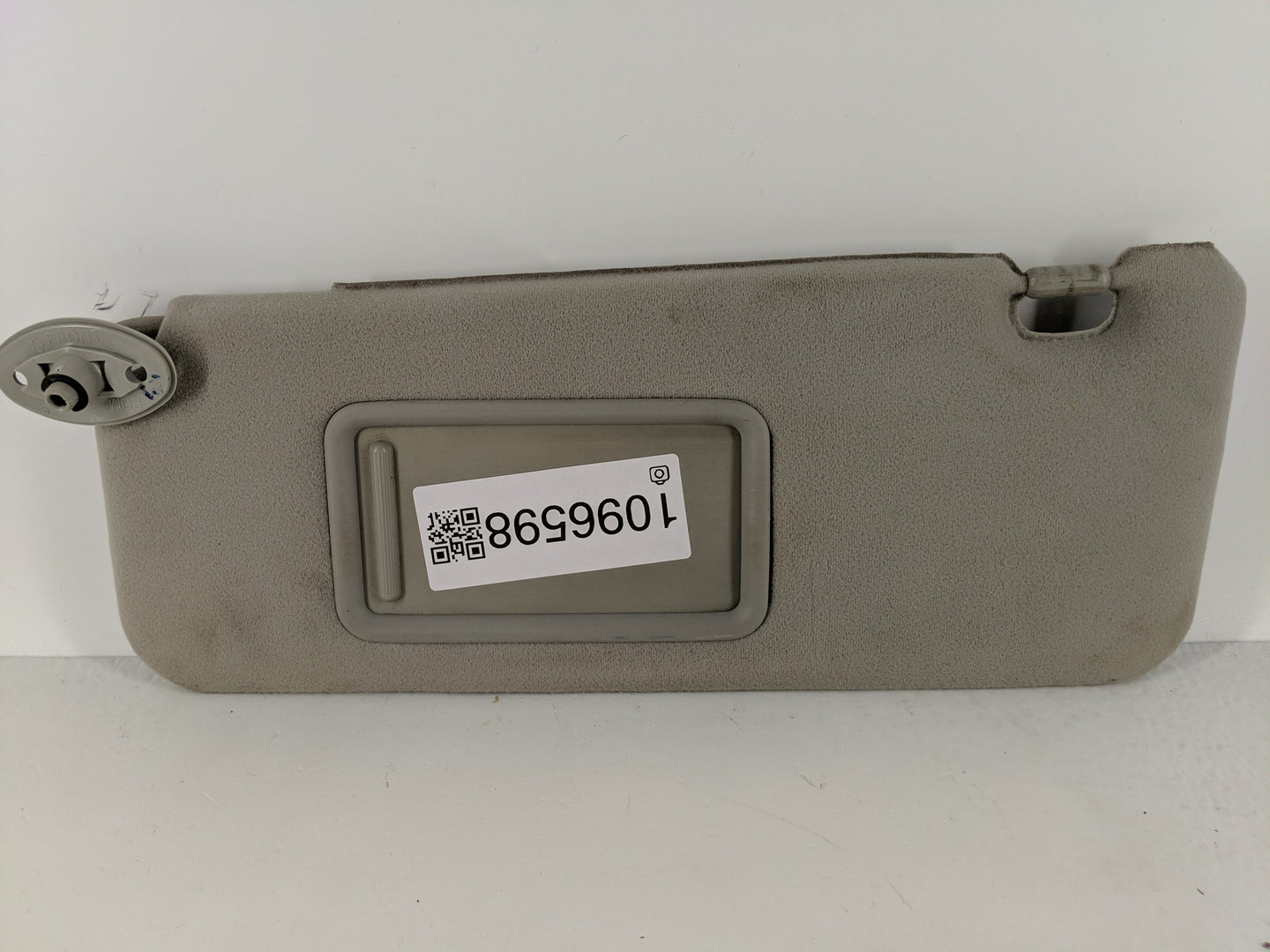 2005-2006 Scion Tc Sun Visor Shade Replacement Driver Left Mirror Fits Fits 2005 2006 OEM Used Auto Parts - Oemusedautoparts