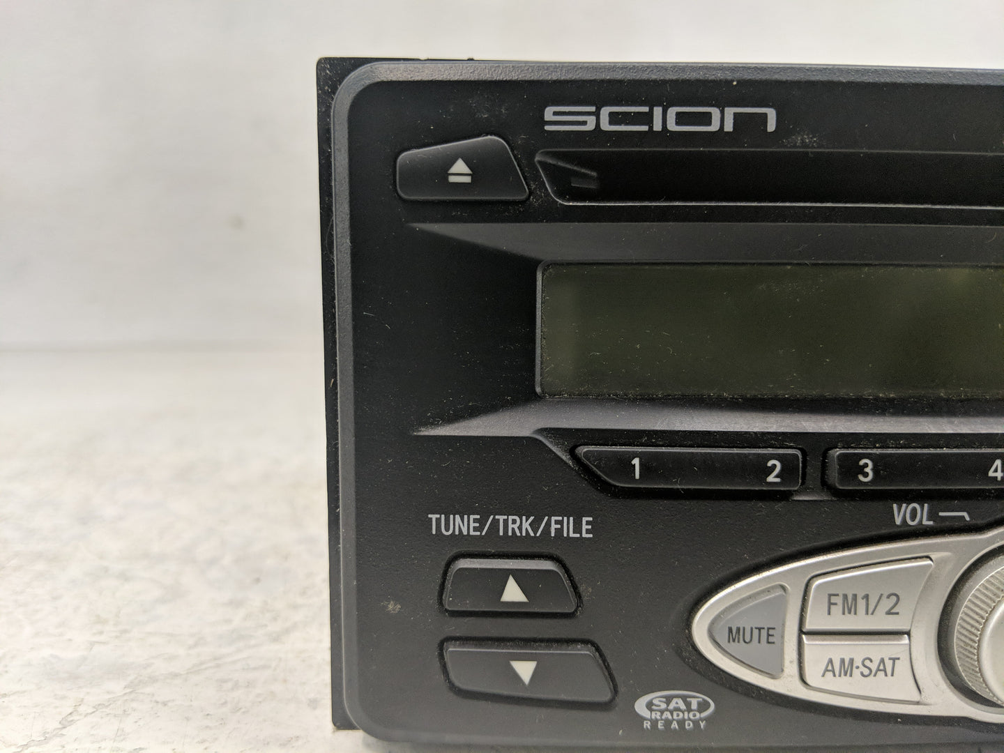 2006-2007 Scion Tc Radio AM FM Cd Player Receiver Replacement P/N:08600-21800 Fits Fits 2006 2007 OEM Used Auto Parts - Oemu