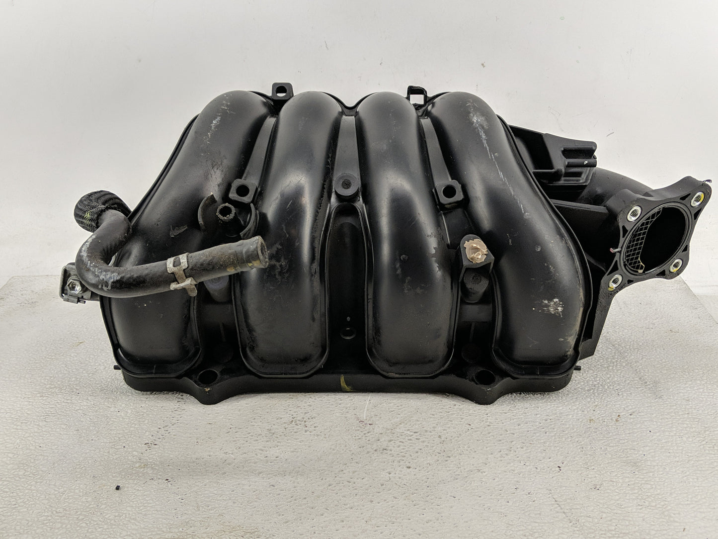 2005-2006 Scion Tc Air Intake Manifold P/N:28130 17101-28100 Fits Fits 2004 2005 2006 OEM Used Auto Parts - Oemusedautoparts