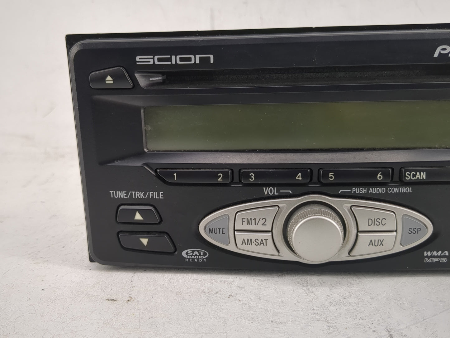 2006-2007 Scion Tc Radio AM FM Cd Player Receiver Replacement P/N:08600-21800 Fits Fits 2006 2007 OEM Used Auto Parts - Oemu