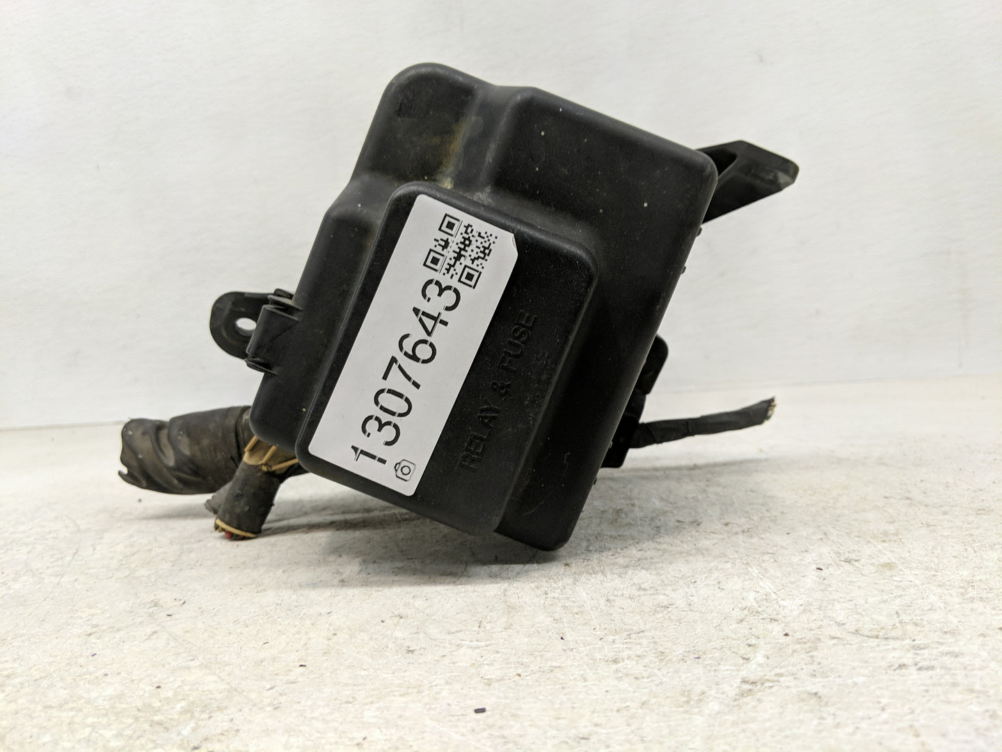 2005-2010 Scion Tc Fusebox Fuse Box Panel Relay Module Fits Fits 2005 2006 2007 2008 2009 2010 OEM Used Auto Parts - Oemused