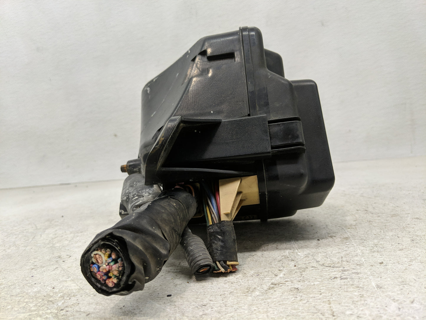 2005-2010 Scion Tc Fusebox Fuse Box Panel Relay Module Fits Fits 2005 2006 2007 2008 2009 2010 OEM Used Auto Parts - Oemused