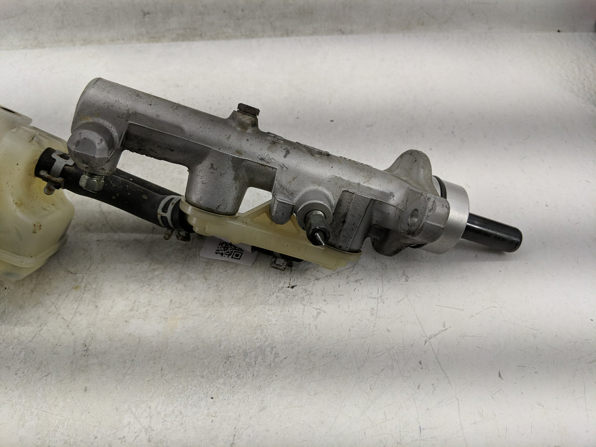 2005-2010 Scion Tc Brake Master Cylinder 1312591 - Oemusedautoparts1.com