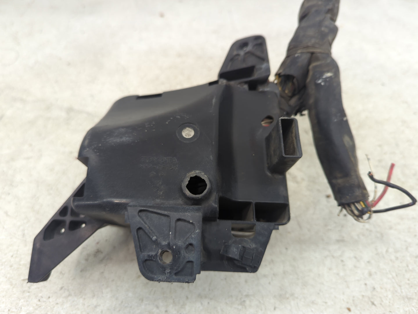 2006 Scion Tc Fusebox Fuse Box Panel Relay Module Fits OEM Used Auto Parts - Oemusedautoparts1.com