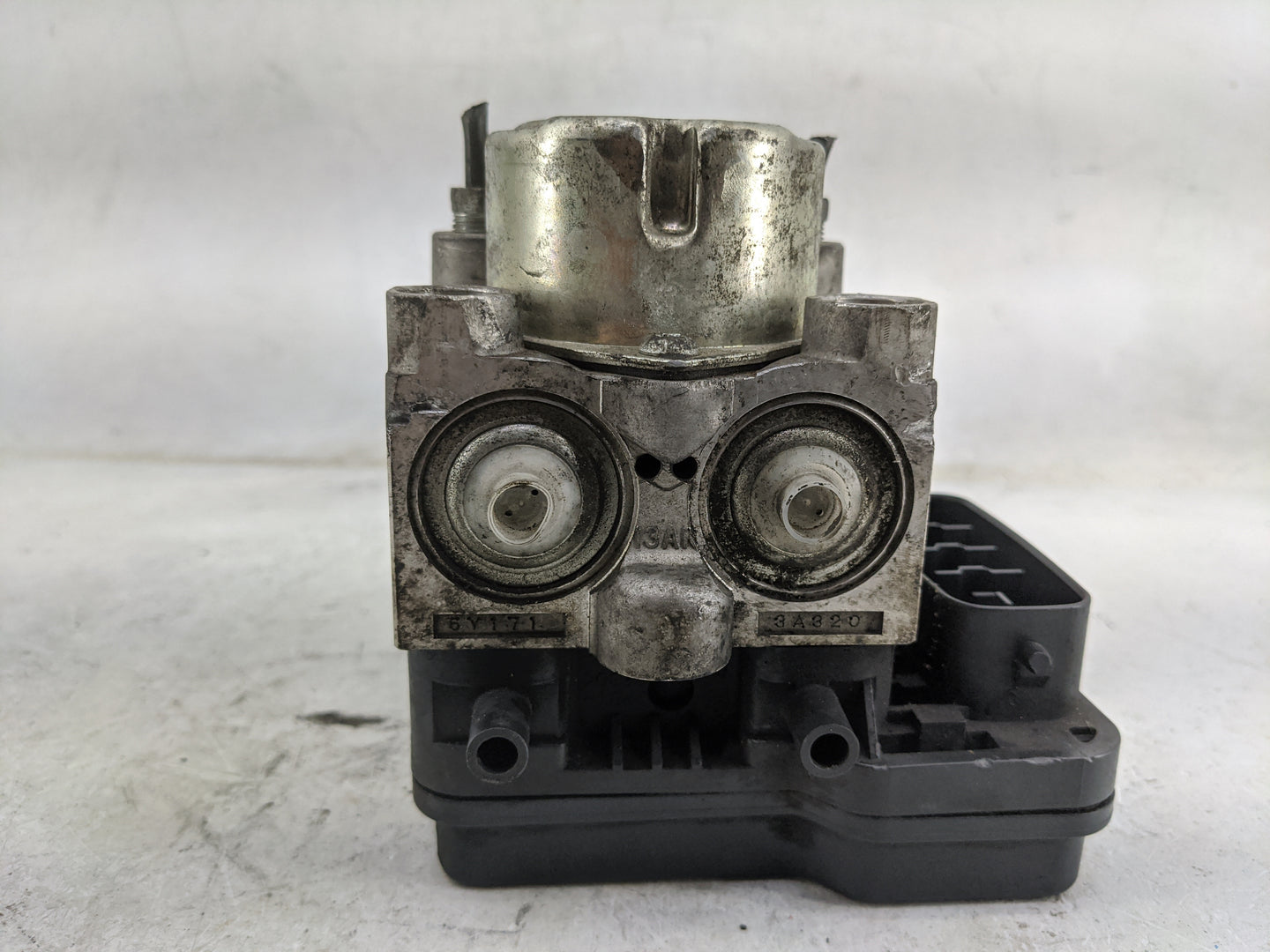 2006 Scion Tc ABS Pump Control Module Replacement Fits OEM Used Auto Parts - Oemusedautoparts1.com