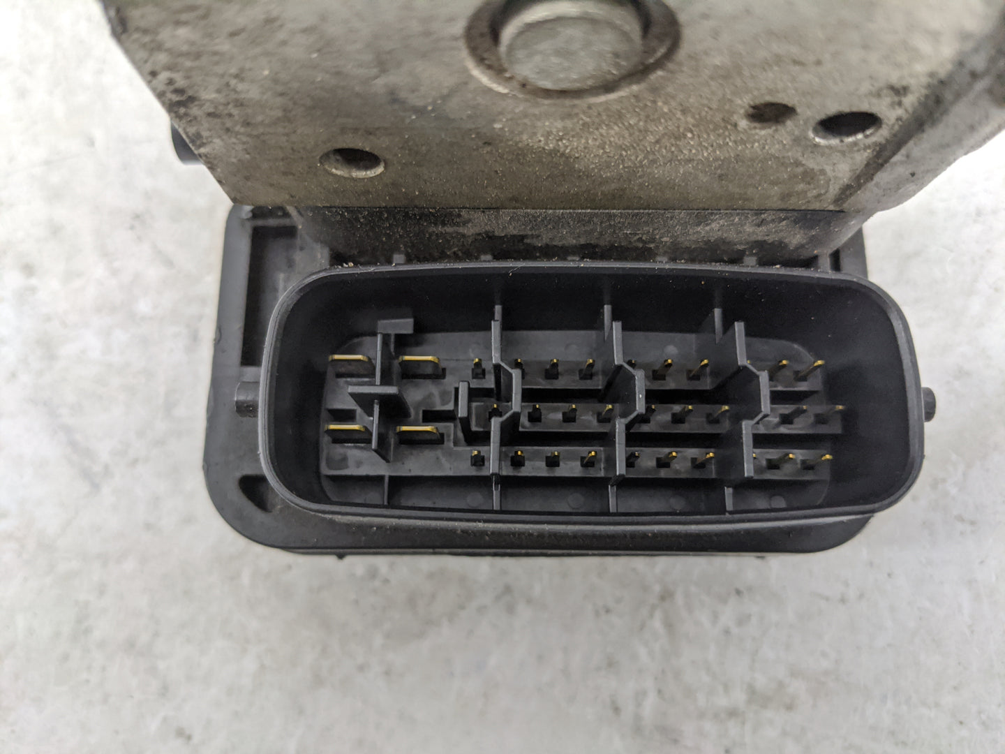 2006 Scion Tc ABS Pump Control Module Replacement Fits OEM Used Auto Parts - Oemusedautoparts1.com