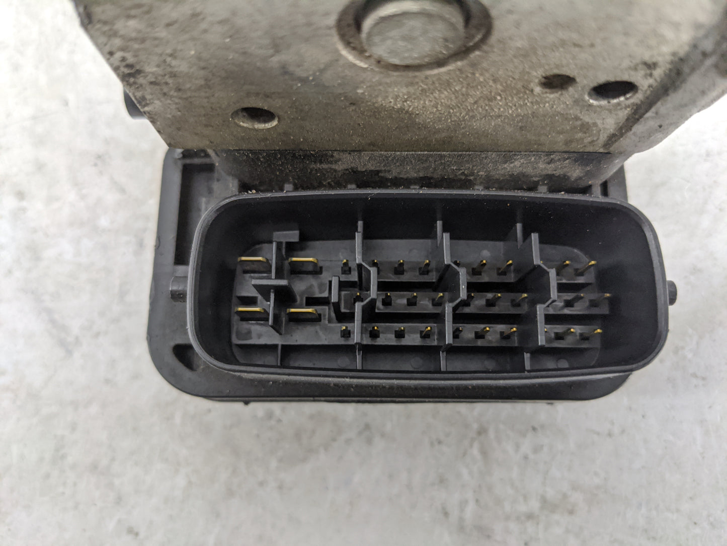 2006 Scion Tc ABS Pump Control Module Replacement Fits OEM Used Auto Parts - Oemusedautoparts1.com