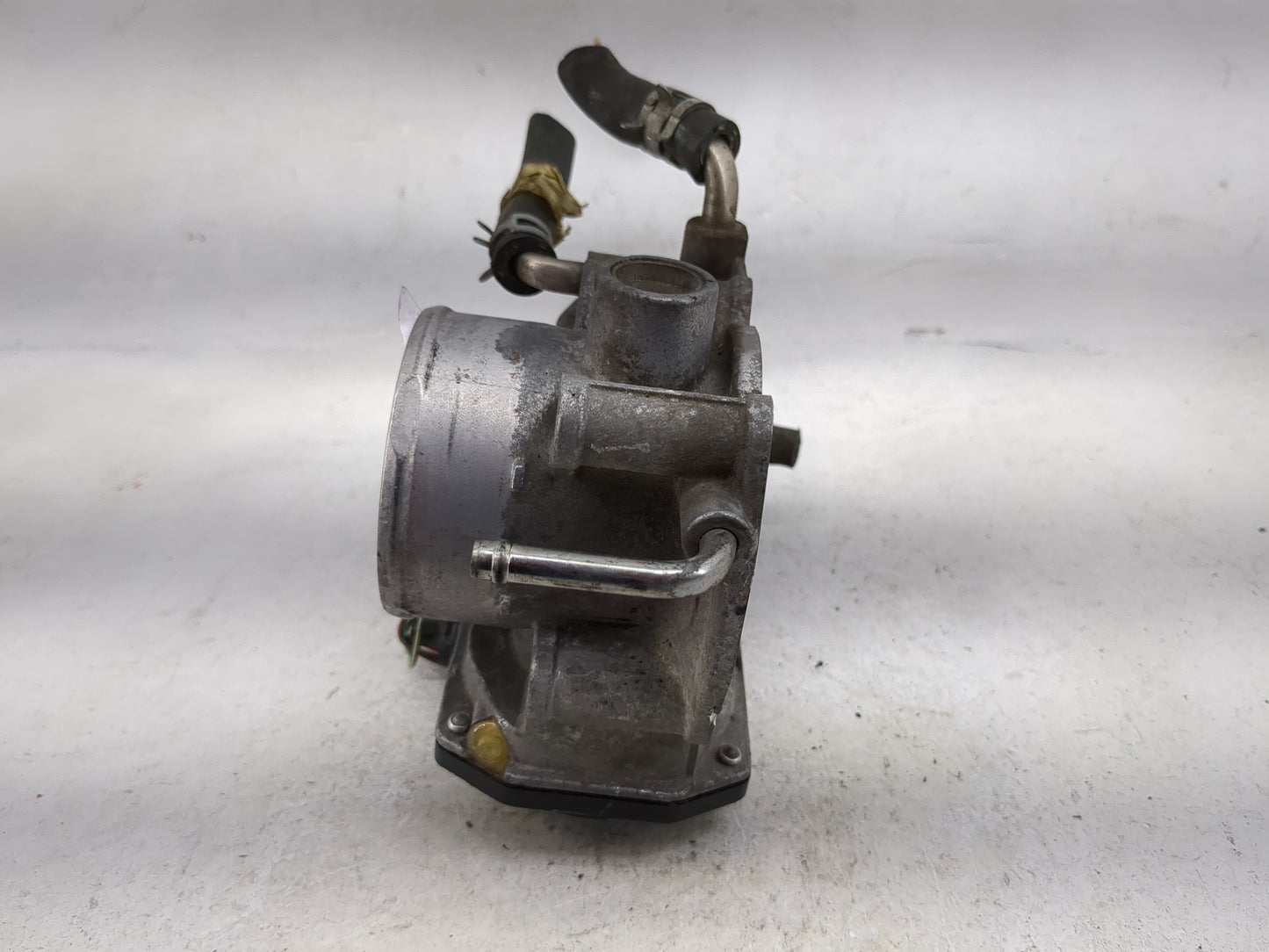 2005-2006 Scion Tc Throttle Body P/N:22030-28060 Fits Fits 2004 2005 2006 2007 OEM Used Auto Parts - Oemusedautoparts1.com